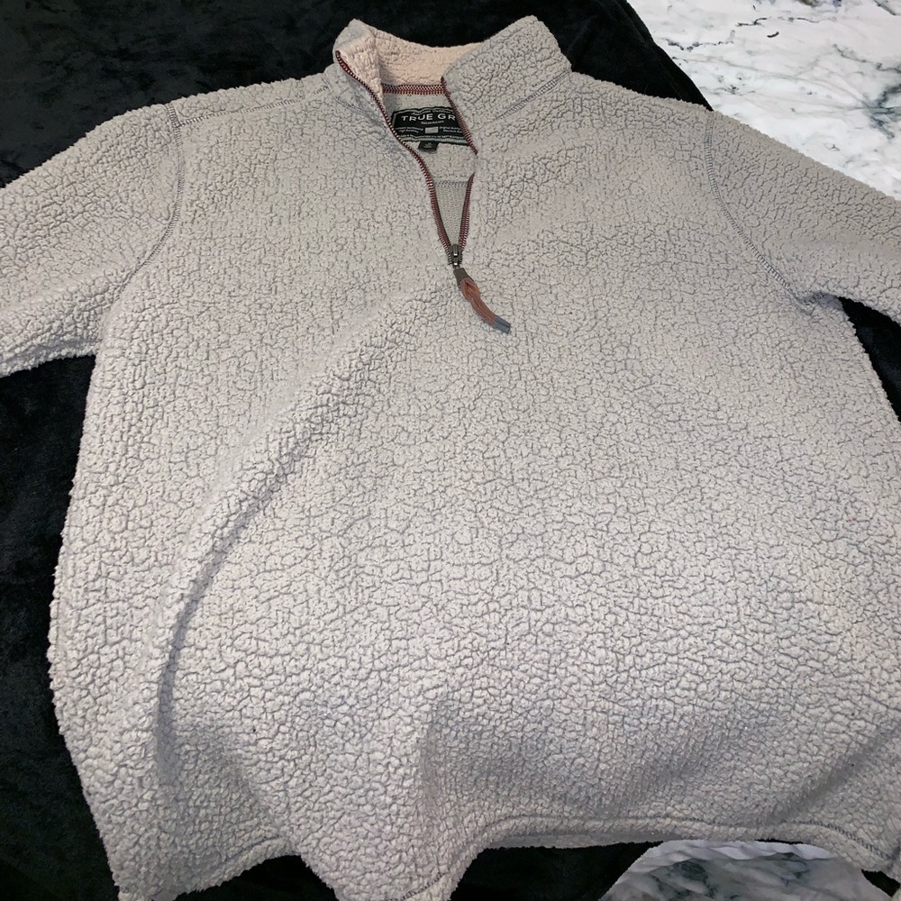 True grit pull over